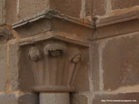 PORTADA GÓTICA DE ACCESO SUR AL TEMPLO